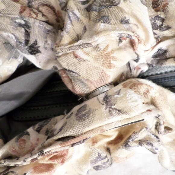 Wilsons Leather Floral Fabric Medium Sz Shoulder Bag - Picture 4 of 12